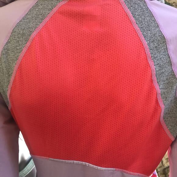 Lucy Tech  Cowl Neck 1/4 Zip Purple Long Sleeve with Thumb Holes Women's Size S - Picture 5 of 10